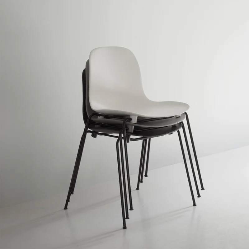 Normann Copenhagen Stapelstuhl | Form Steel