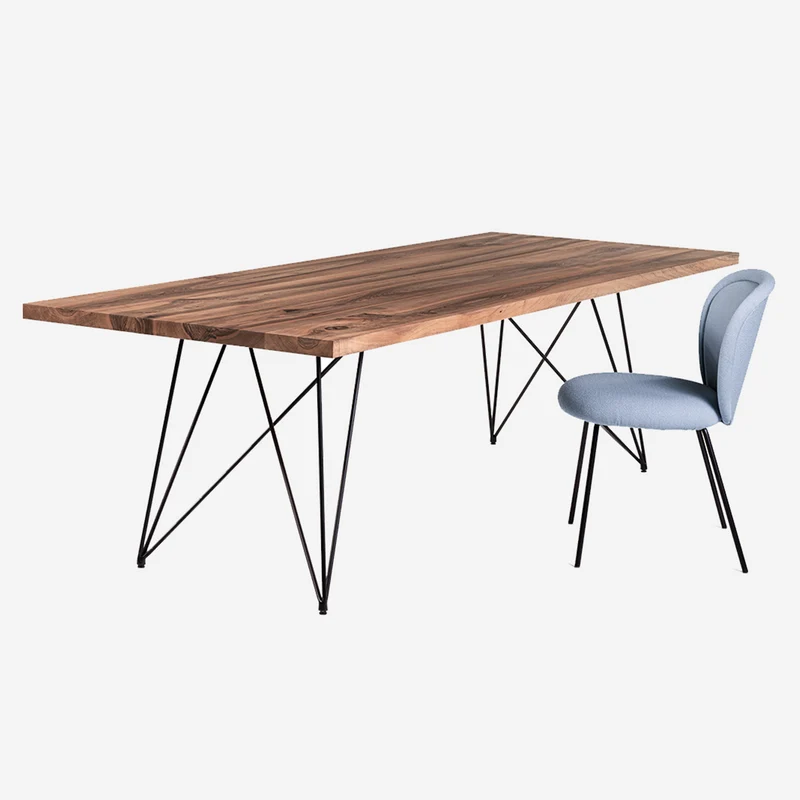 Janua Tisch | GN 01 Stilt