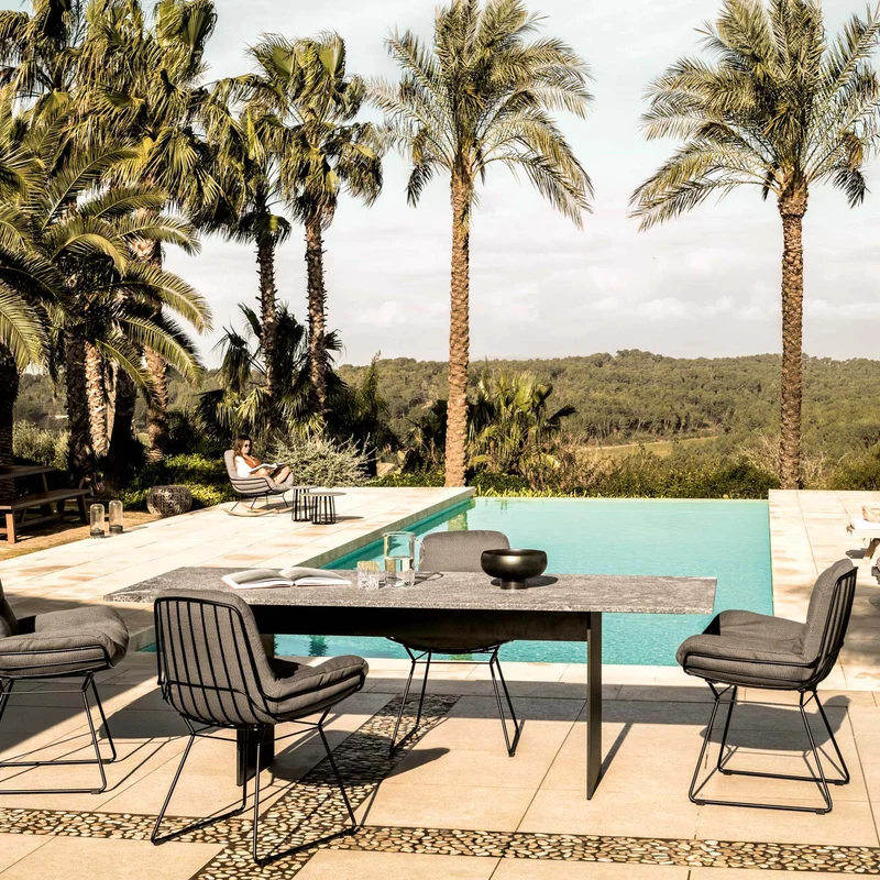 Janua Outdoor Tisch | SC41 Stein