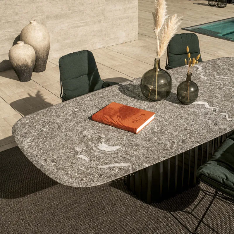 Janua Outdoor Tisch | BC 07 Basket Stein