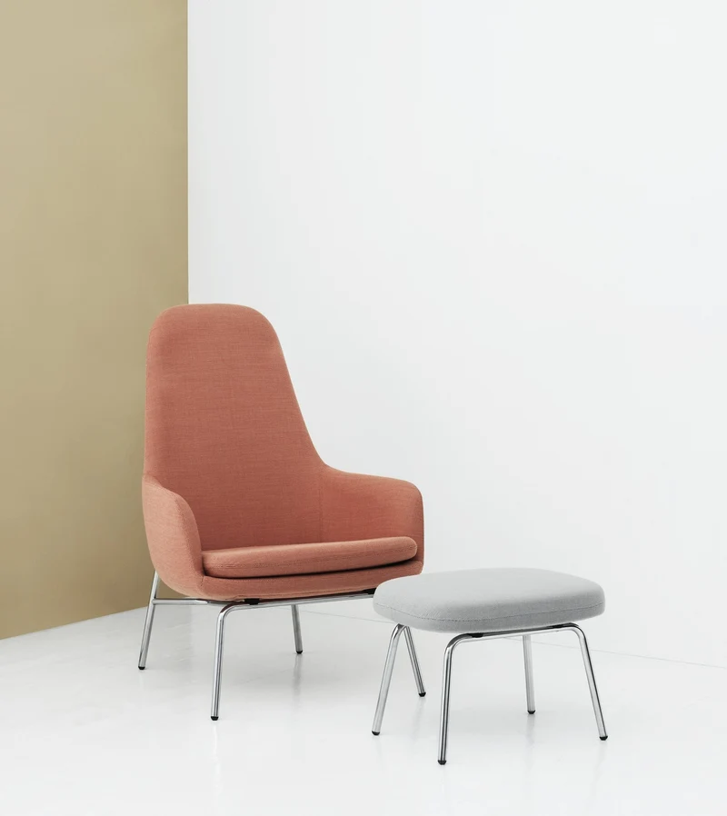 Fauteuil haut avec pieds en chêne et assise en cuir noir Era - Normann Copenhagen