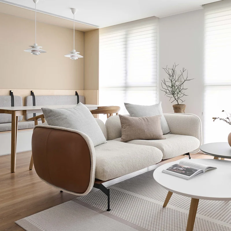 Echo Sofa