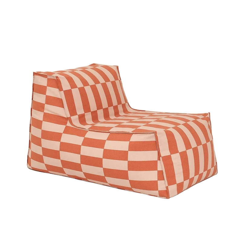 Pouf long d'extérieur en tissu déperlant à carreaux rouge et rose 70 x 110 x 62 cm Matteo - Nobodinoz
