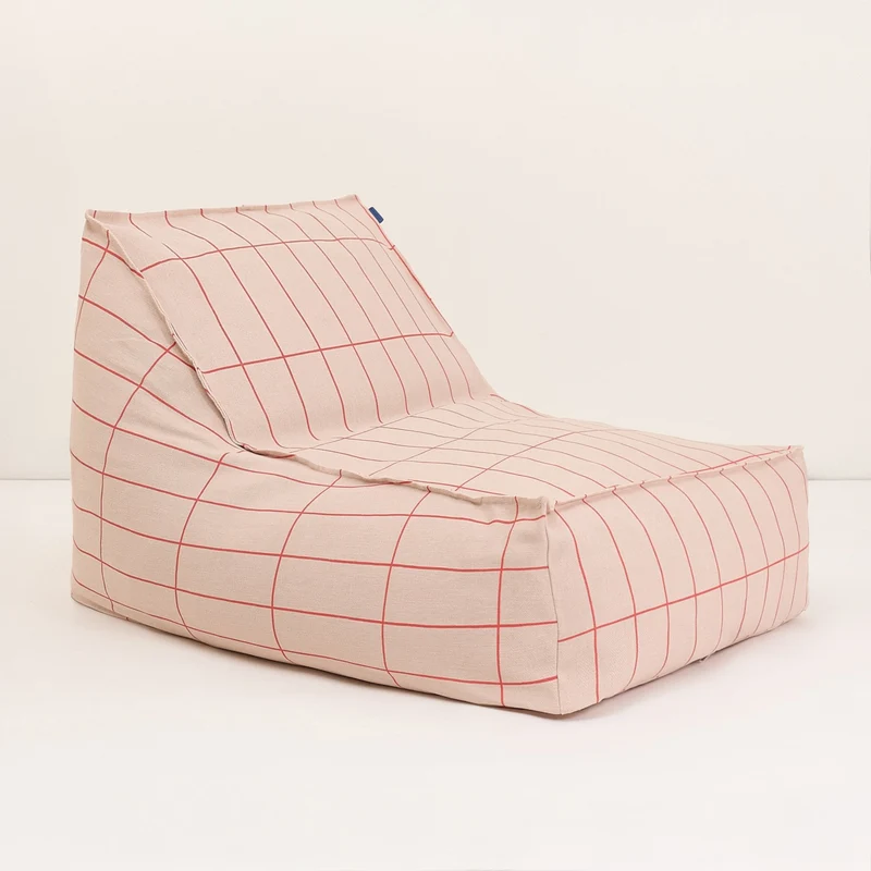 Fauteuil pouf en coton bio à carreaux rose et rouge 70 x 105 x 57 cm Vibes - Nobodinoz