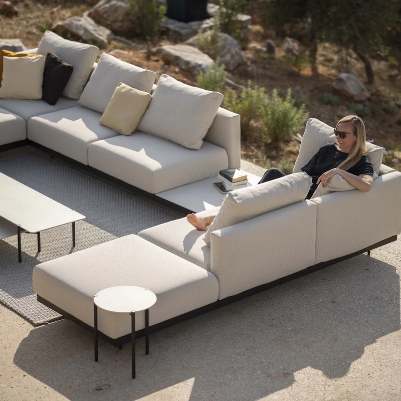Todus Outdoor Sofa | Dongo