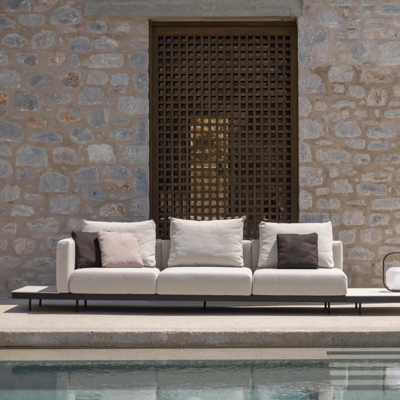 Todus Outdoor Sofa | Dongo