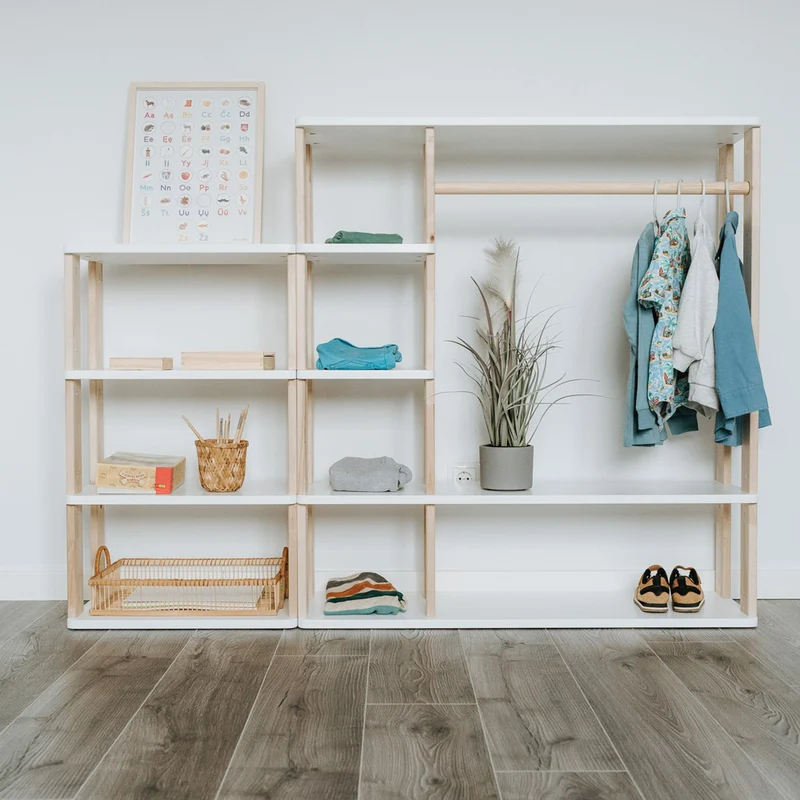 Modularer offener Montessori-Kleiderschrank aus Birkenholz 100x110x30 cm