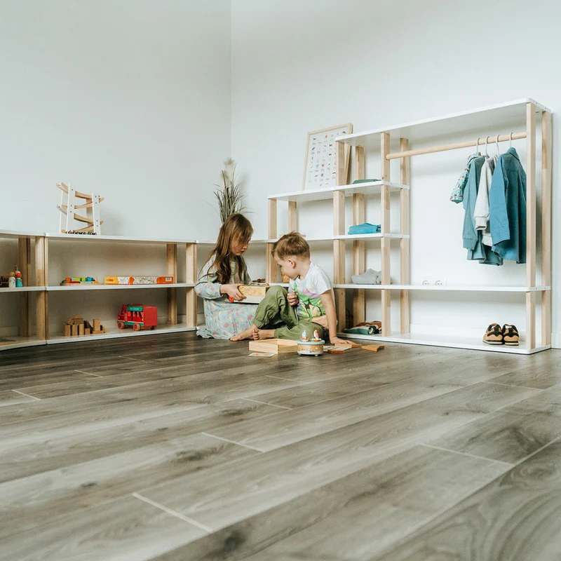 Modularer offener Montessori-Kleiderschrank aus Birkenholz 100x110x30 cm