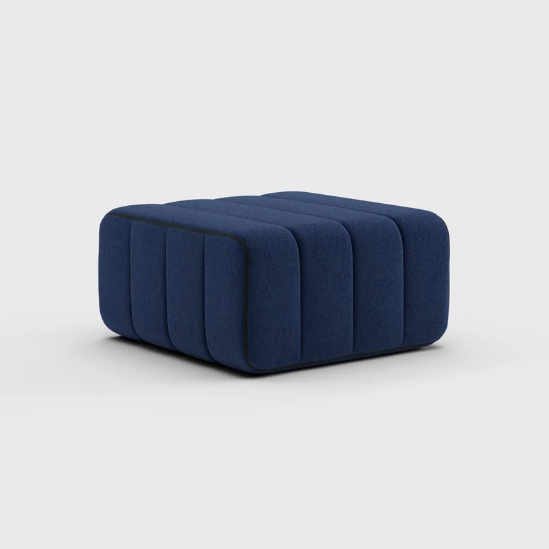 Curt Sofa