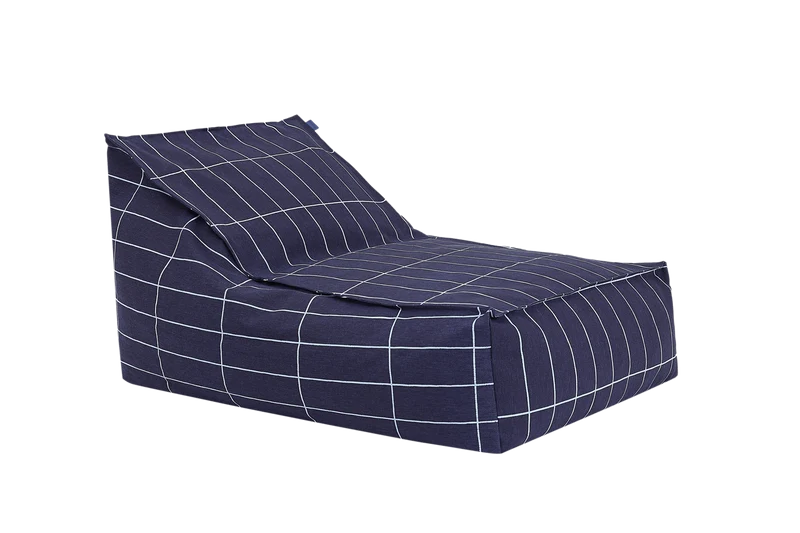 Fauteuil pouf en coton bio à carreaux bleu marine et blanc 70 x 105 x 57 cm Vibes - Nobodinoz