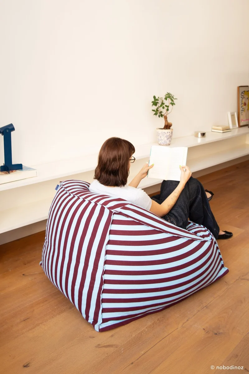 Fauteuil pouf en coton à rayures rouge bordeaux et bleu 105 x 105 x 60 cm Ziggy - Nobodinoz