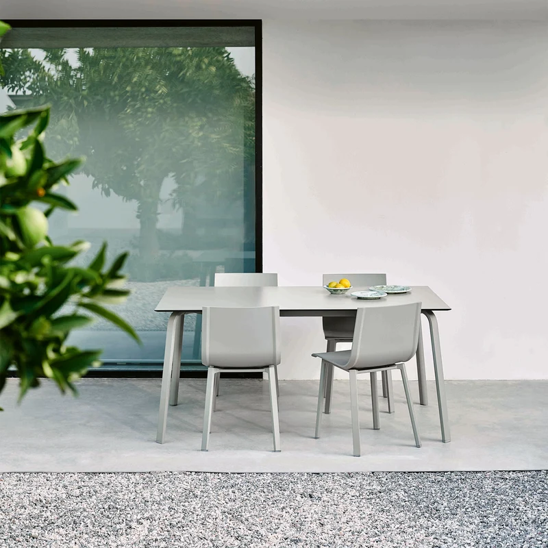 Gandia Blasco Tisch | Stack