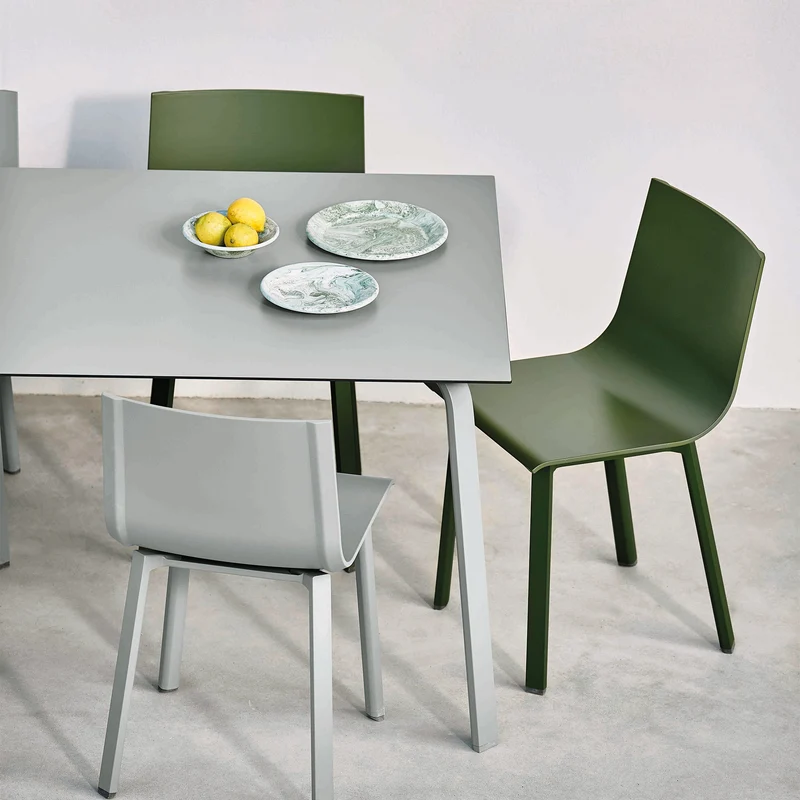 Gandia Blasco Tisch | Stack