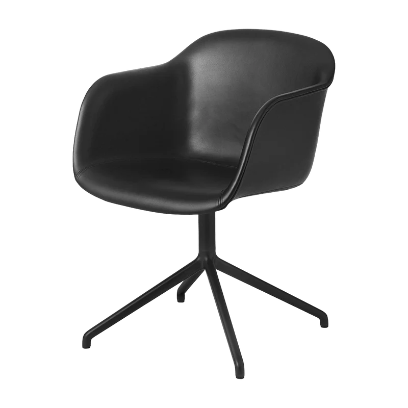 Fauteuil noir piétement pivot et assise cuir Fiber - Muuto