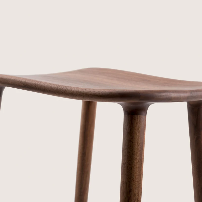 Insan Barhocker | Lap