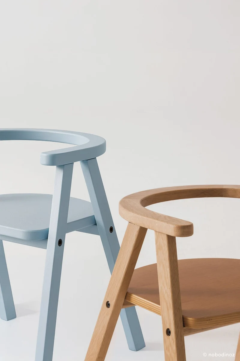 Chaise enfant en bois de hêtre bleu Growing Green - Nobodinoz