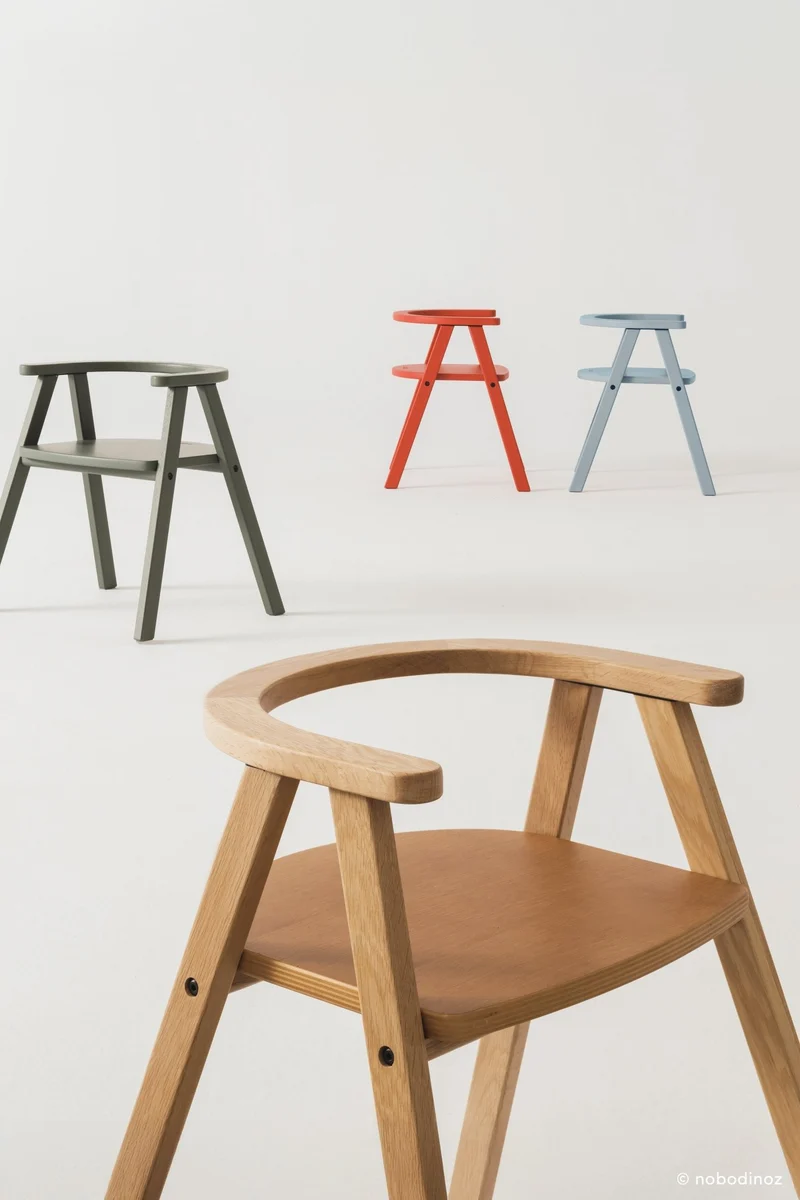 Chaise enfant en bois de hêtre bleu Growing Green - Nobodinoz