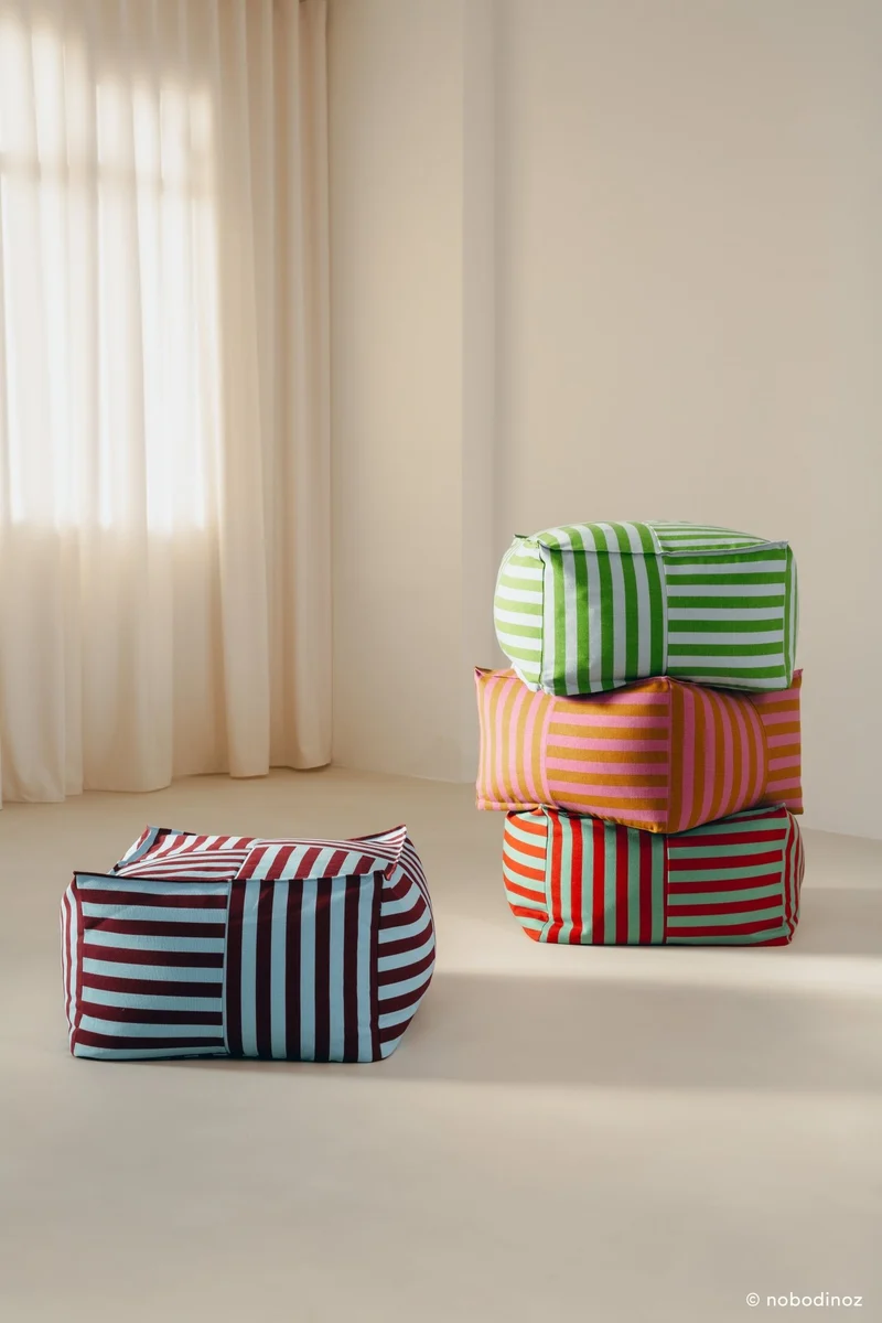 Pouf ottoman carré en coton rayures bordeaux et bleu 55 x 55 x 35cm Otto - Nobodinoz