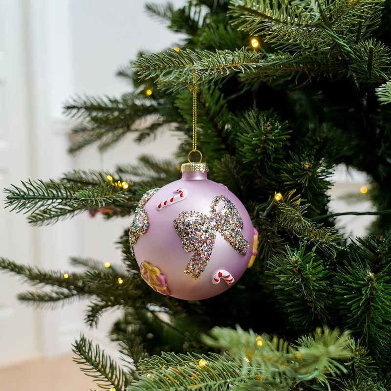 Weihnachtskugel mit Weihnachtsmotiven