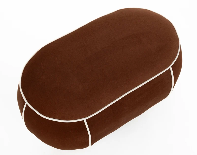 Banc ovale rétro en tissu rouge 77,5x45,5cm Luma - The Cool Republic