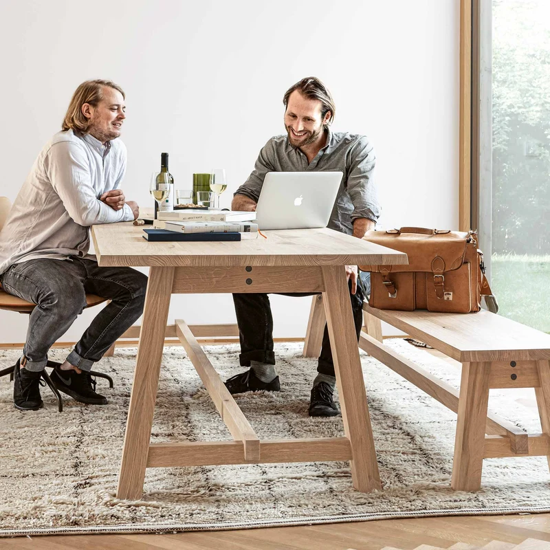 Janua Tisch | Cantina BC 02