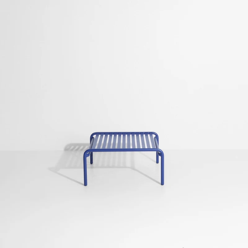 Table basse de jardin bleue Week-End - Petite Friture