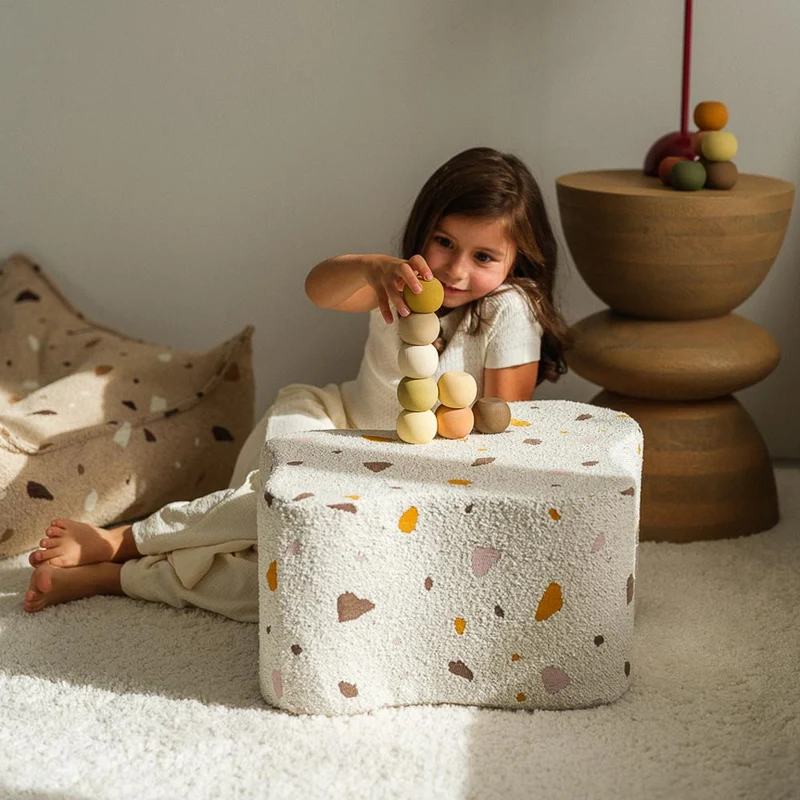 Pouf Wolke im Terrazzo Design