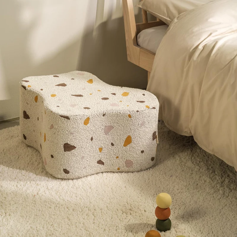 Pouf Wolke im Terrazzo Design