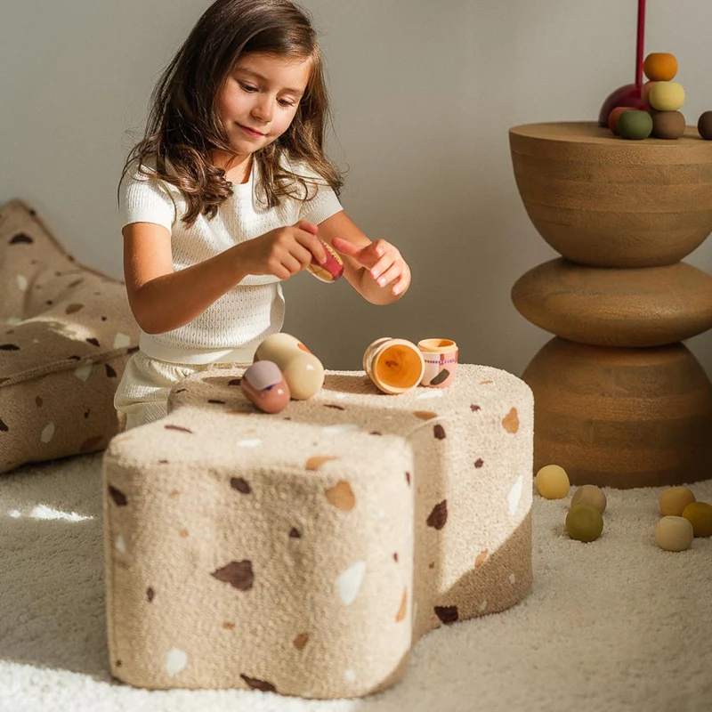 Pouf Wolke im Terrazzo Design