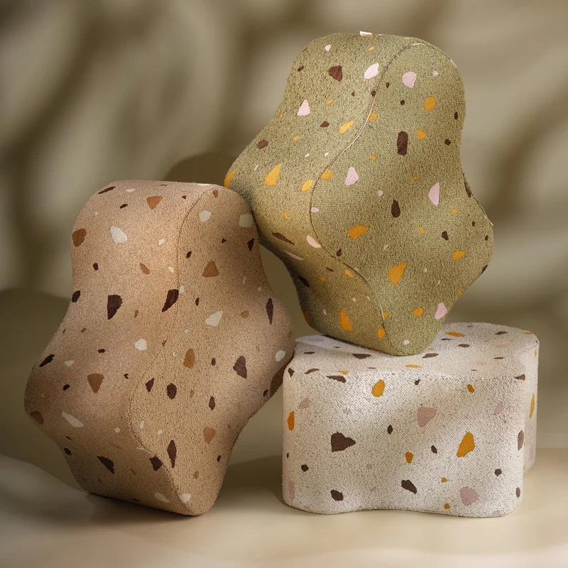 Pouf Wolke im Terrazzo Design
