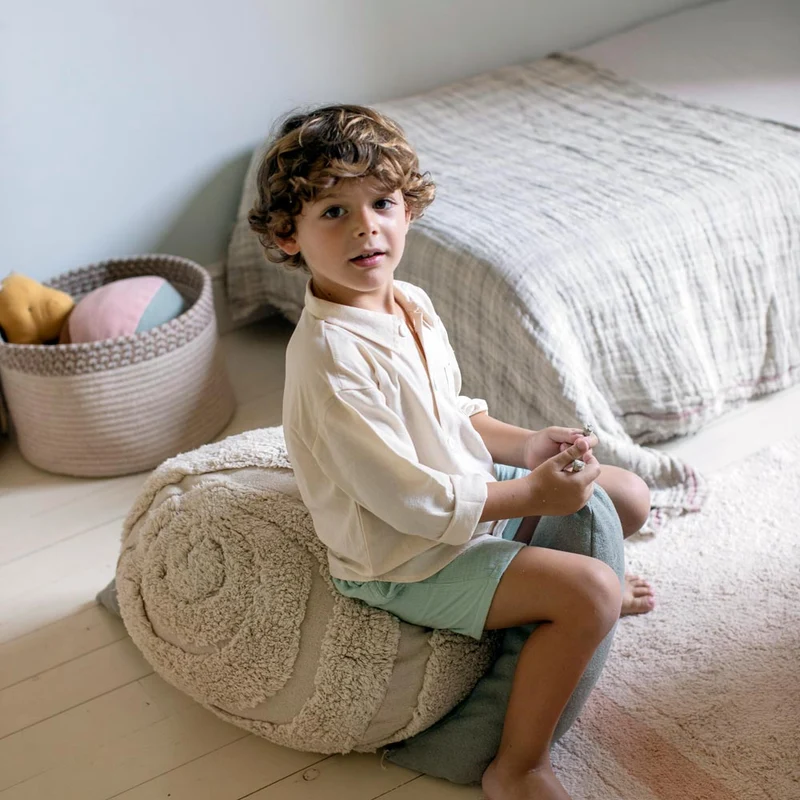 Pouf Mr. Snail zum Spielen & Sitzen