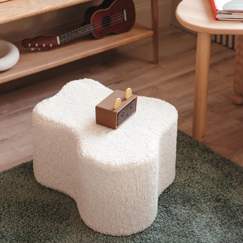 Pouf Wolke aus Teddy-Stoff