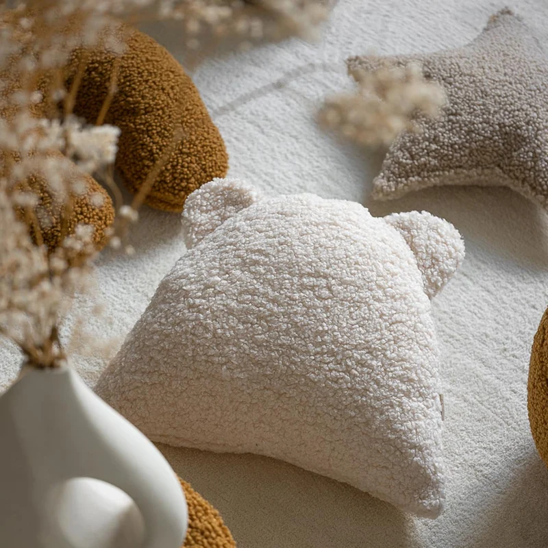 Bär Kissen aus Teddy-Stoff