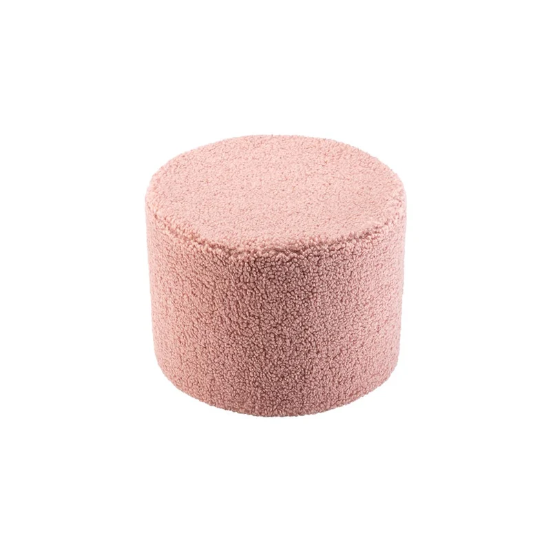 Pouf aus Teddy-Stoff