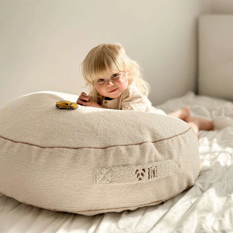 Bodenkissen Plushy aus Plüschstoff
