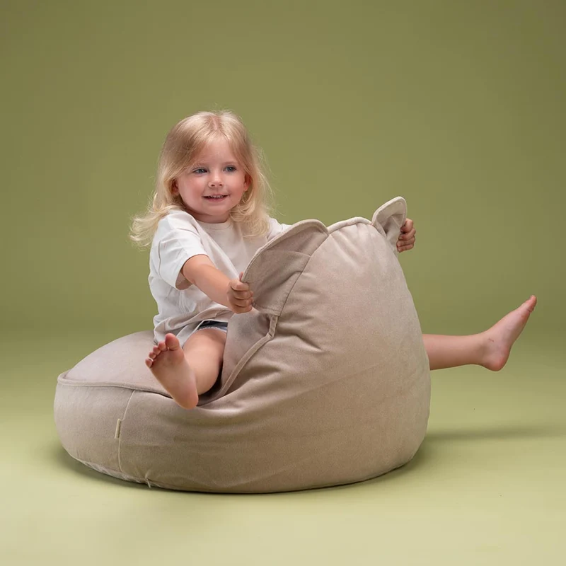 Bär-Beanbag aus Samt