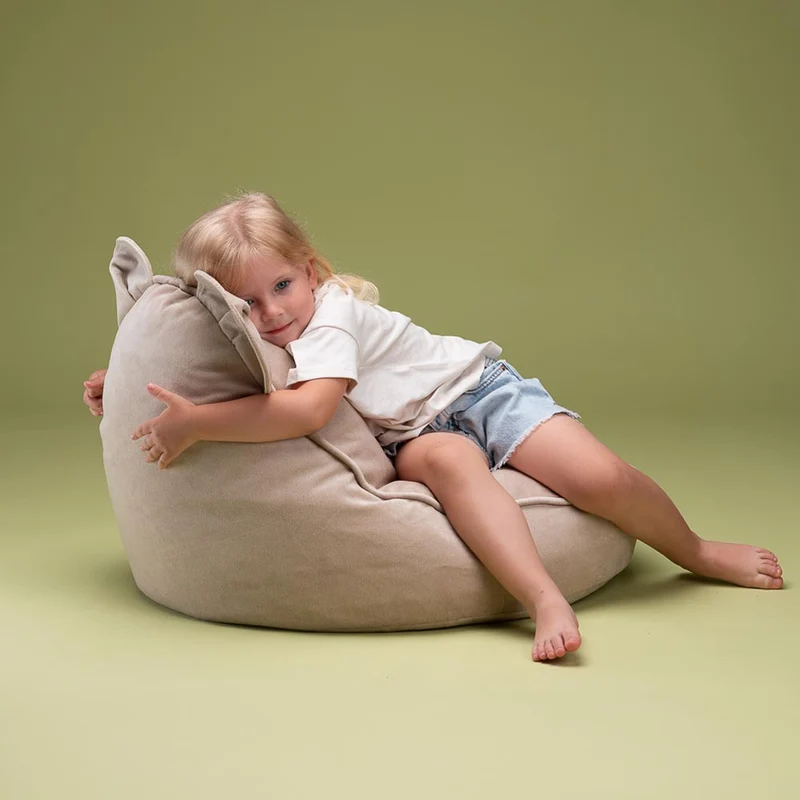 Bär-Beanbag aus Samt