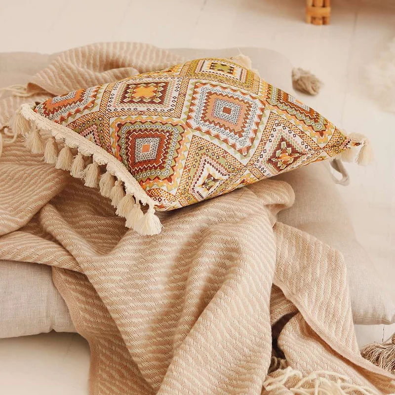 Boho Tribe Kissen mit Fransen