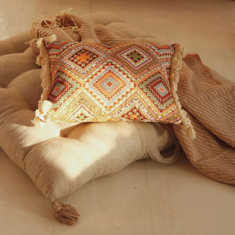 Boho Tribe Kissen mit Fransen