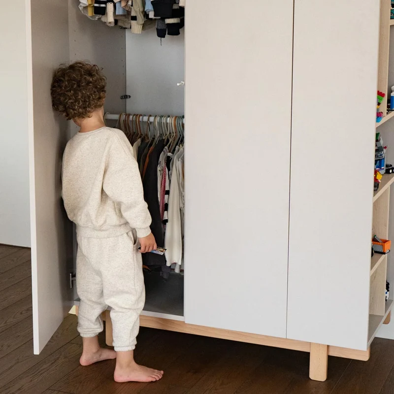 Kleiderschrank Mellou