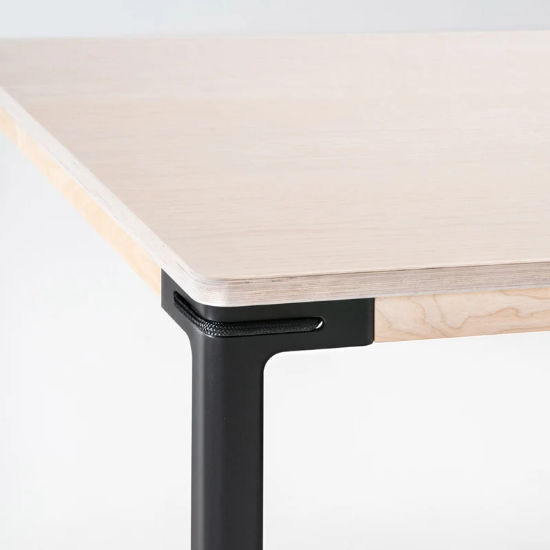 Seiltänzer Tisch