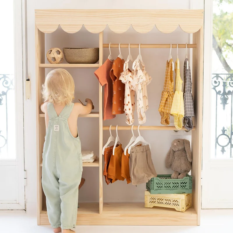 Montessori Kleiderschrank