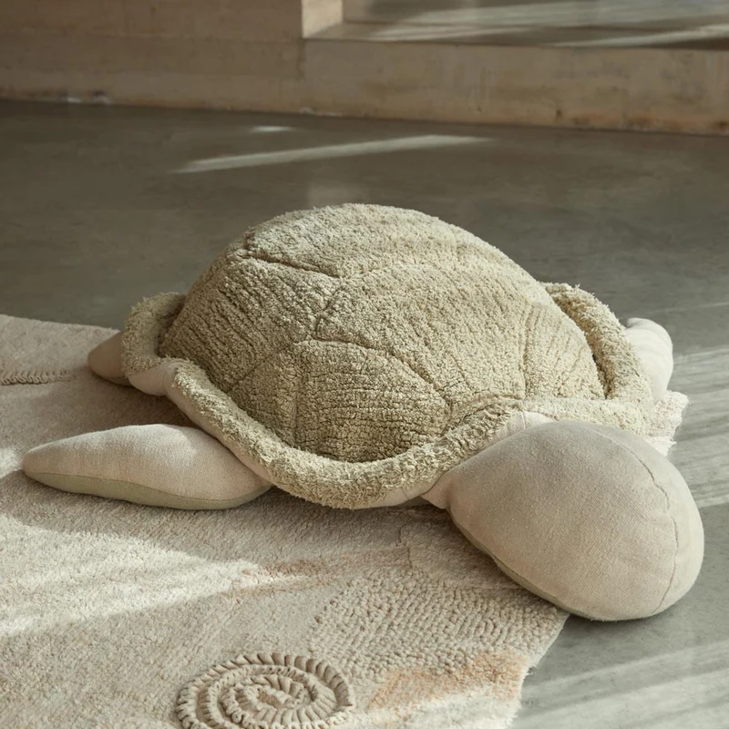Pouf Mr. Turtle zum Spielen und Sitzen