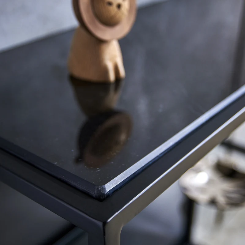 Mason II Regal – schwarzes Metall