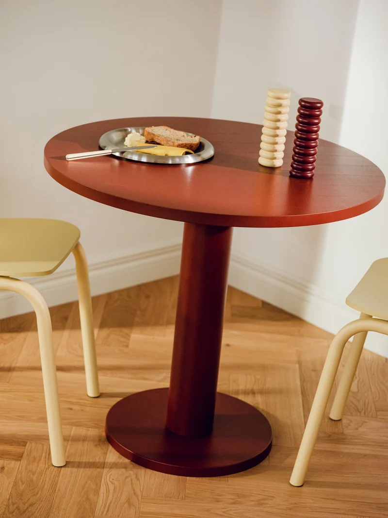 Table à manger ronde en frêne et acier noir 80x80x73 cm Sool Café - noo.ma