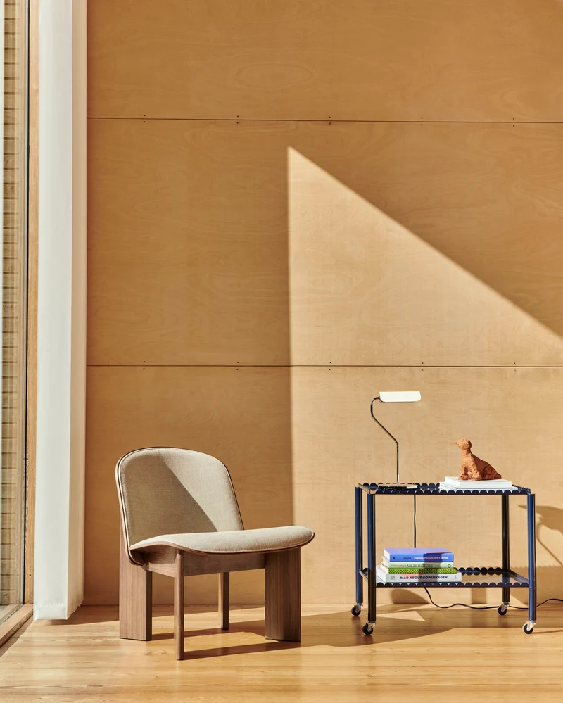 Fauteuil en noyer laqué et tissu beige linara 216 63x66x68cm Chisel - Hay