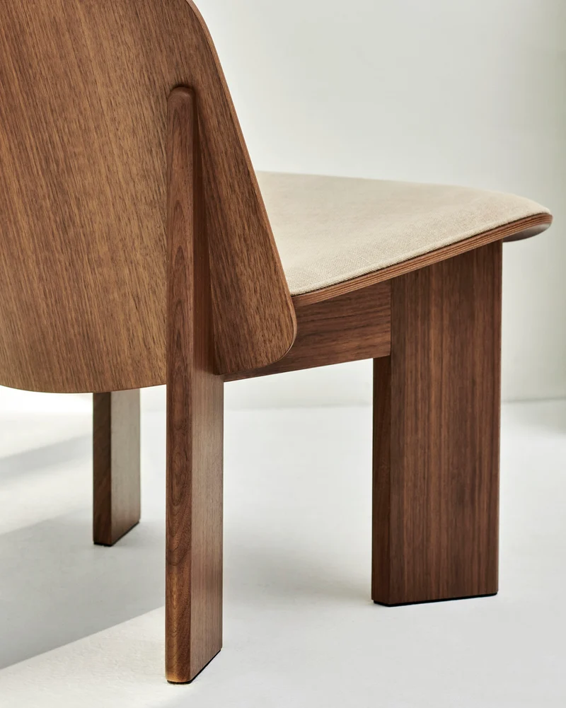 Fauteuil en noyer laqué et tissu beige linara 216 63x66x68cm Chisel - Hay