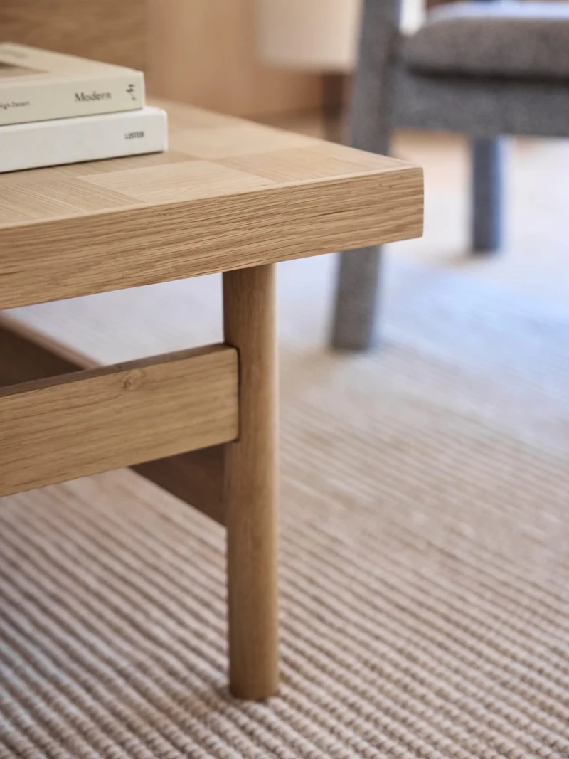 Table basse en bois de chêne naturel 82x82x40cm Skak - Hübsch