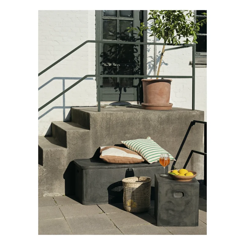 Broste Copenhagen - Fiber clay tabure | Carbon