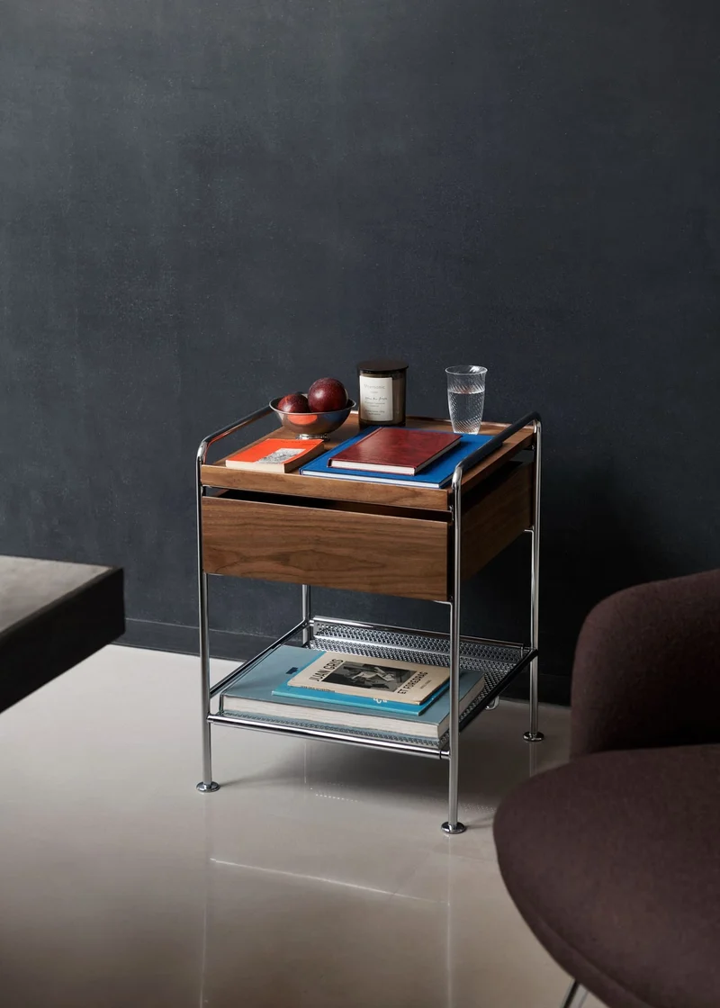 Table de chevet en acier chrome et noyer laqué 44x42x55cm Alima NDS3 - &tradition